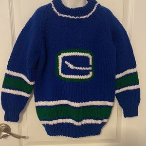 New hand made knitted Vancouver Canucks Jersey Hockey Sweater for kids size 8